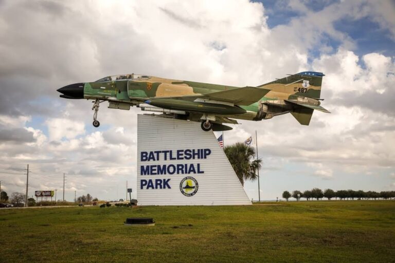 USS Alabama Battleship Memorial Park - Top Dog Parks